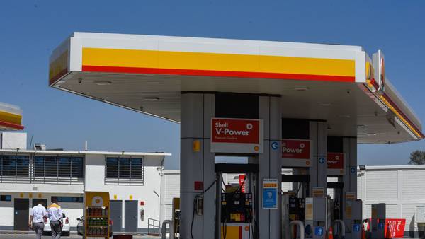 Clausuran gasolinera que vendió gasolina Premium a 30 pesos en CDMX