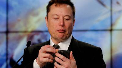 No será tan fácil: Elon Musk deberá presentar cancelación de compra de Twitter ante un juez