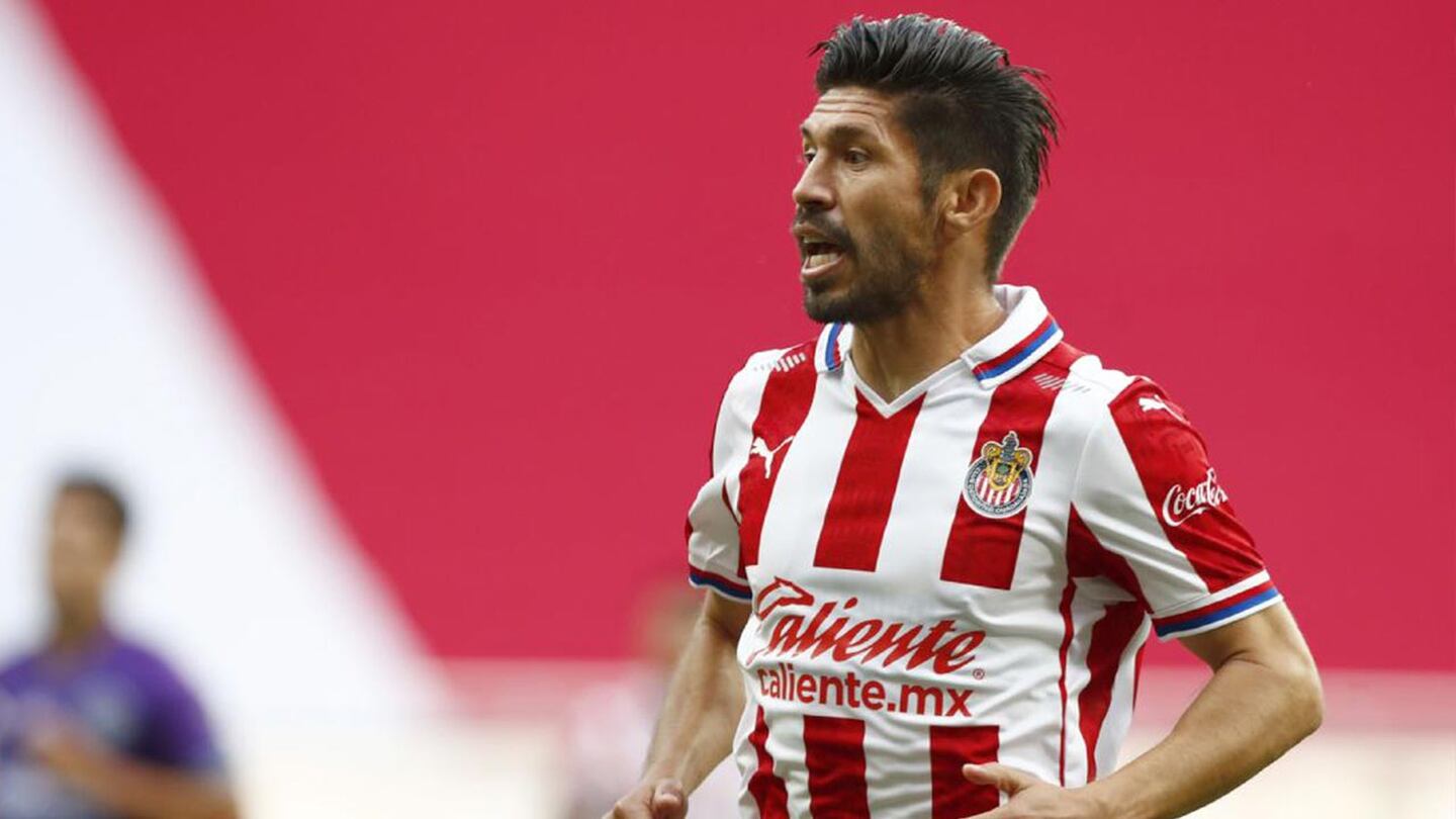 Oribe Peralta reconoce que le gustaría retirarse en Chivas