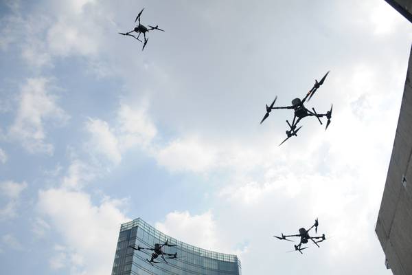 …Y en la perspectiva de 2024 la IA, drones y construcción modular son factores clave