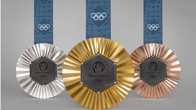 Medallas de los Juegos Olímpicos de París tendrán hierro original de la Torre Eiffel