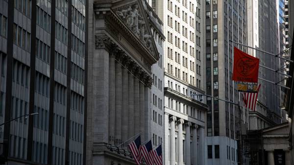 Wall Street ‘se recupera’: Dow Jones gana 0.51% este jueves