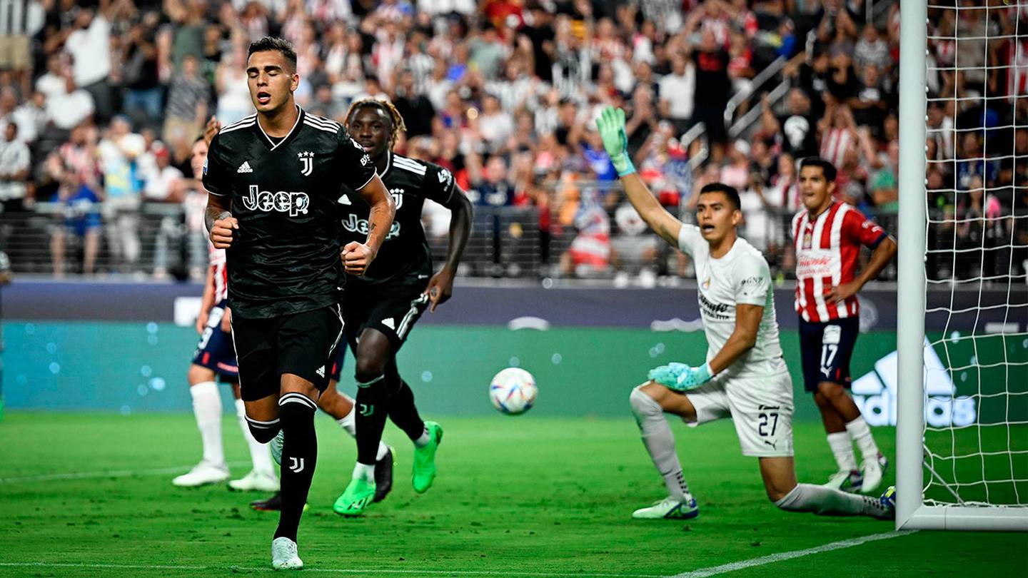 Juventus no pasó problemas para derrotar al Guadalajara.