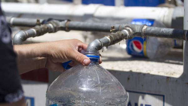 ‘Hoy por ti...’: Tampico dona 35 mil litros de agua a Nuevo León