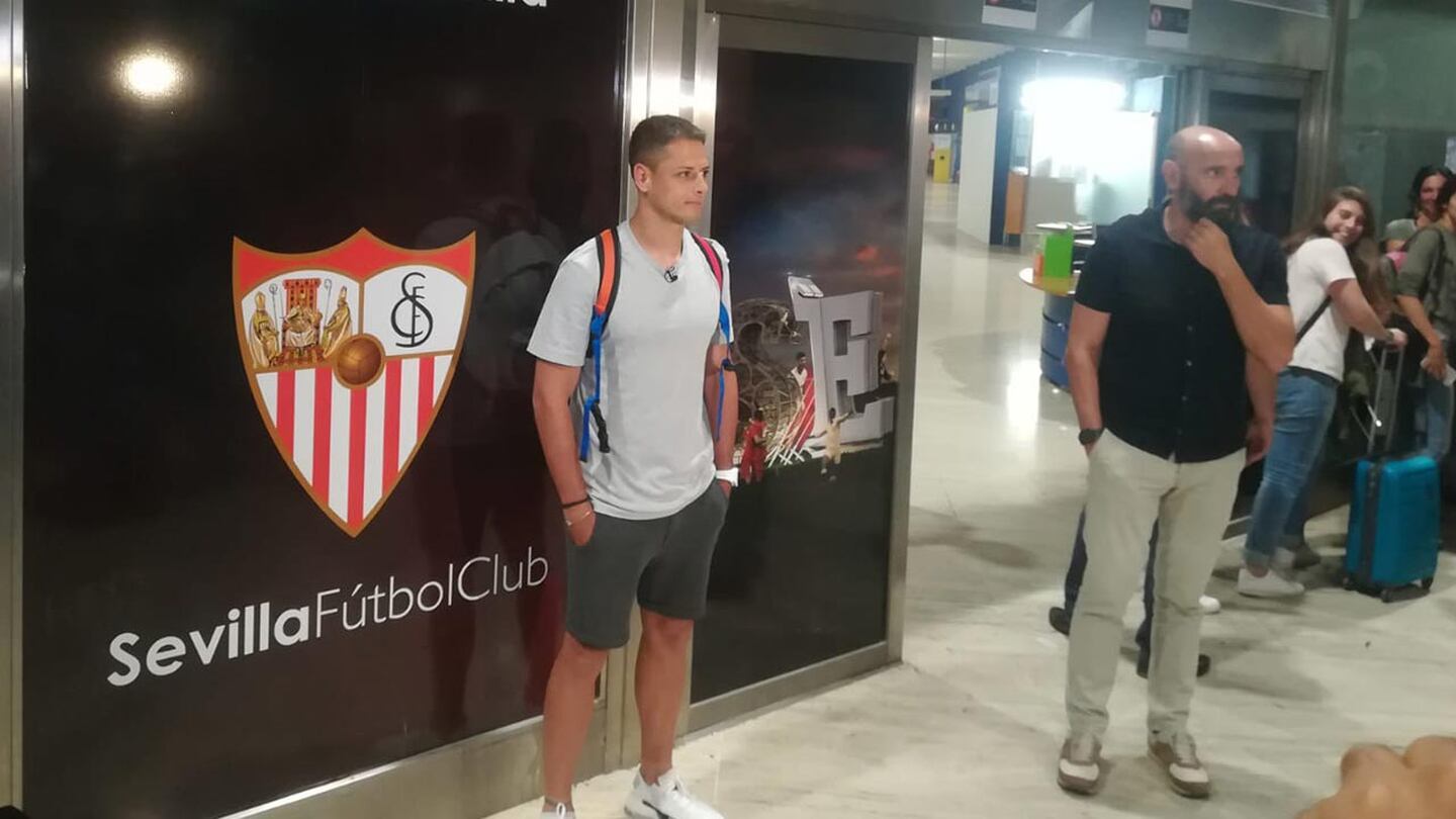 ¡Javier 'Chicharito' Hernández ya está en Sevilla!