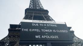 Torre Eiffel cierra sus puertas a visitantes hasta nuevo aviso: ¿Por qué?