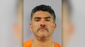Muere en su celda mexicano acusado de cinco homicidios en Kansas