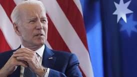 Biden llama ‘hipócritas’ a republicanos tras caerse ayuda a estudiantes: ‘Esto no ha terminado’