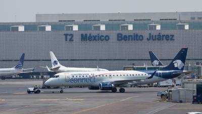 ¡Aeroméxico tiene chamba para ti! Abre 250 vacantes para el puesto de sobrecargo