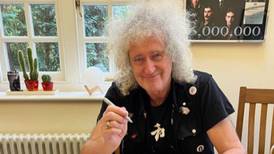 'Sir' Brian May: Guitarrista de Queen recibe título de caballero del Imperio Británico