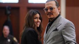‘Mujer maravilla’: Camille Vasquez, abogada de Depp, salva la vida a un hombre en un avión