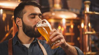 ‘Sed de la mala’ y más calor: ¿Cuál es el efecto de la cerveza en el cuerpo? 