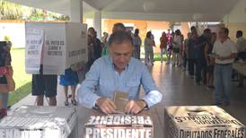 Elección en Veracruz transcurre en paz: Yunes Linares
