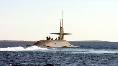 Irán acusa belicismo de EU tras el despliegue de un submarino 