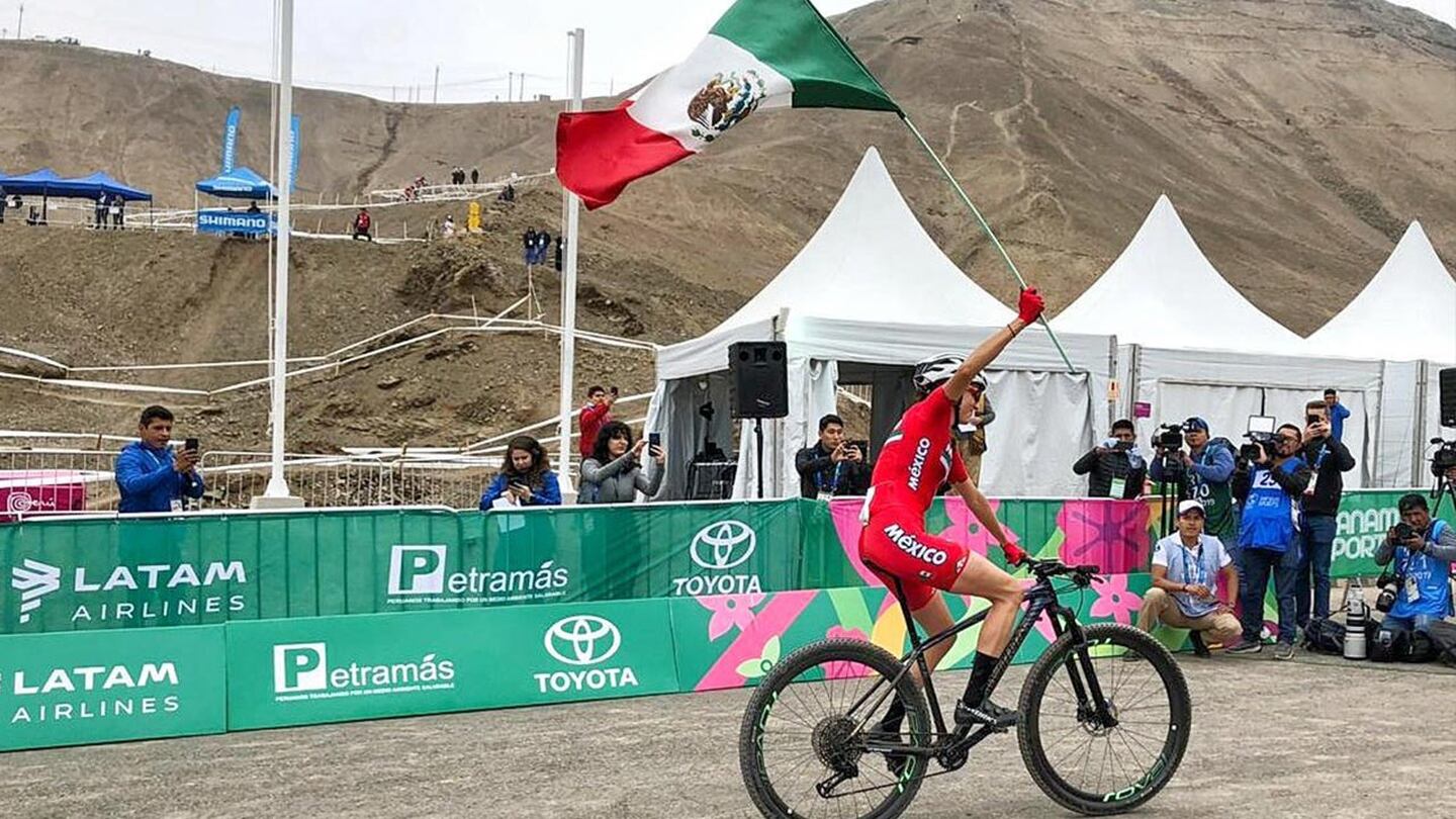 Daniela Campuzano se llevó una victoria holgada en el ciclismo de montaña y dio un oro más a México
