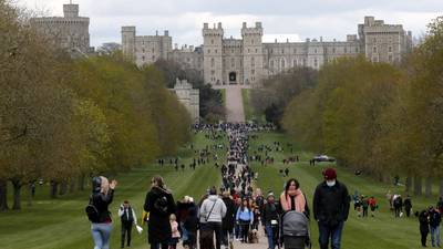 Advierten ‘gran vacío y terrible impacto en la vida’ de la reina Isabel II tras muerte de Felipe