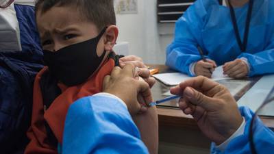 ¿Vacunación COVID a niños y niñas mayores de 5 años? Gobierno de AMLO ya lo analiza