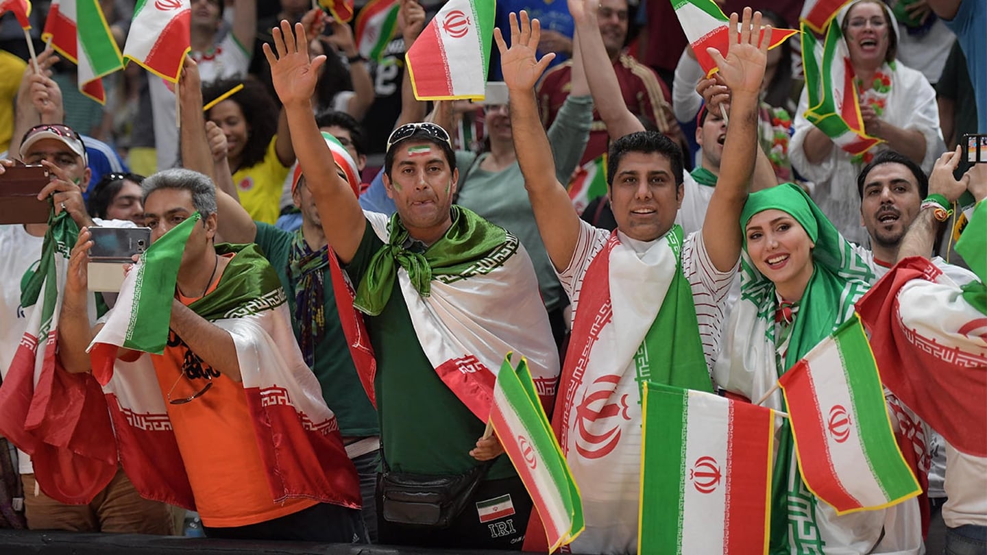 FIFA insiste a Irán que deje entrar a las mujeres a los estadios