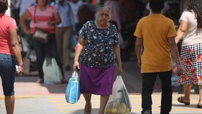 Mexicanas ganan 25.3% menos que los hombres: pandemia acentuó brecha salarial y laboral