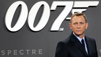 James Bond viene a salvar a Jaguar Land Rover