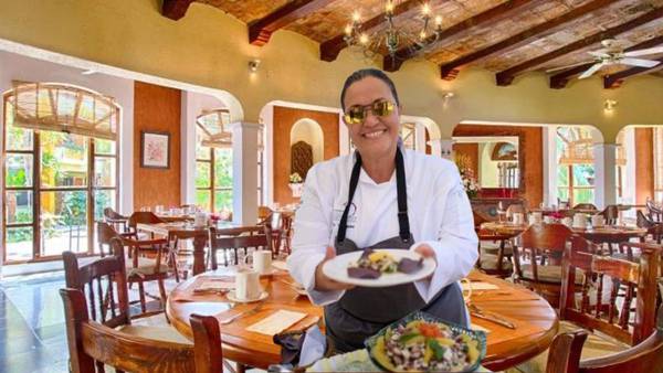 El restaurante de la Chef Betty, exjurado de Master Chef: ¿Cuánto cuesta comer el menú de mariscos?