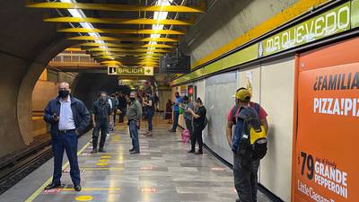 Metro CDMX inicia este martes con avance lento y alta afluencia: ¿Qué líneas son afectadas?