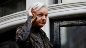 Audiencia de Julian Assange es aplazada por problemas de traducción