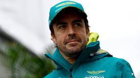 Fernando Alonso quiere que Aston Martin contrate a Adrian Newey tras su salida de Red Bull