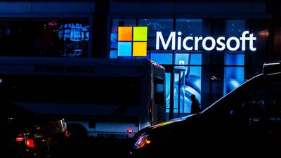 Ni Microsoft se ‘libra’ de la incertidumbre económica: despedirá a 10 mil empleados