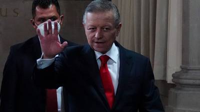 Senado acepta renuncia de Arturo Zaldívar a la Suprema Corte
