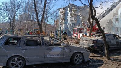 MSF atiende a civiles heridos después ataque con misiles a edificio residencial en Ucrania