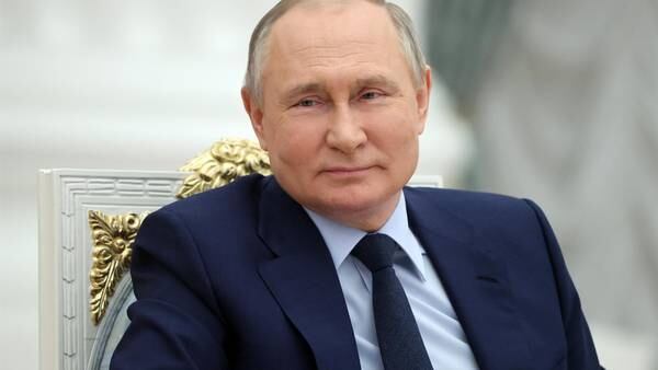 Rusia ensaya lanzamiento de misil intercontinental Sarmat; garantiza seguridad, dice Putin