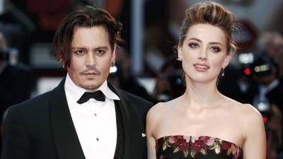 Guardaespaldas de Johnny Depp asegura que vio golpes en el actor, no en Amber Heard
