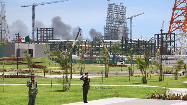 Sobrecosto de la refinería de Dos Bocas ‘causa pelea’ en la junta de Pemex