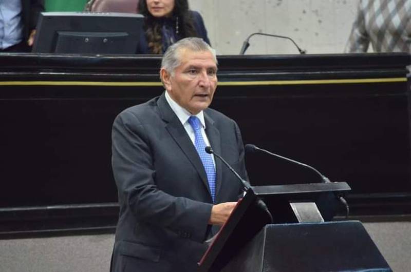 Adán Augusto durante su presentación en  Veracruz dijo que los gobiernos de oposición vendieron las policías locales.