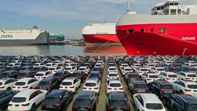 Saturación en puertos de México retrasa entrega de hasta 20 mil autos de exportación 