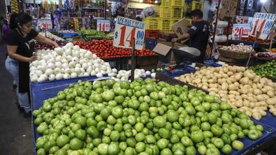 Banxico se ‘pone pesimista’ con la inflación: sube pronóstico para cierre de 2022