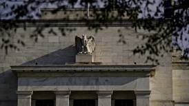 Fed seguirá en 'modo de espera' pese al estrés generado por datos económicos fuertes