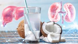 ¿Cuál es el efecto del agua de coco en riñones e hígado?