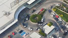 Pánico en Cuernavaca por balacera en plaza comercial; no hay heridos 