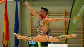 “Siempre libre”, así responde gimnasta Cristofer Benítez a comentarios homofóbicos de patinadora rusa