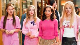 ¿Por qué hoy es el 'Mean Girls Day' y debemos vestir de rosa?