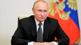 Putin recibe dosis de Sputnik light y pide ser voluntario para la vacuna nasal