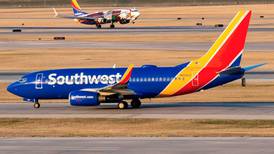 Problemas tecnológicos ‘anclan’ a Southwest: suspende todos sus vuelos 