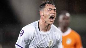 ¡De ‘Maraviñas’! El delantero del León marcó su primer gol con Uruguay (VIDEO)