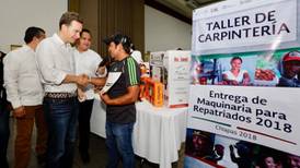 Chiapas da herramientas a repatriados de EU para autoempleo
