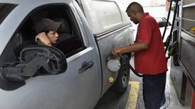 Sanciones de EU a PDVSA acercan a Venezuela hacia el desabasto de gasolina