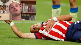 ‘Eso fue penalti’; Chicharito sufre aparatosa caída, ¡pero en la Kings League! (VIDEO)