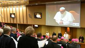 Papa pide a obispos que actúen para acabar con abusos sexuales