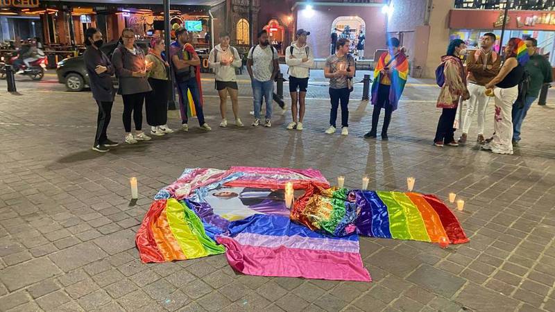 En Guanajuato, , integrantes de la comunidad LGBT exigieron justicia por el hallazgo sin vida del  magistrade,  Jesús Ociel Baena Saucedo.
